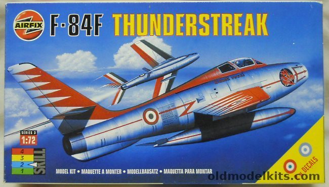 Airfix 1/72 Republic F-84 Thunderstreak - Italian Red Devils (Diavoli Rossi) Aerobatic Team 6 Stormo Ghedi 1959 / Greek Air Force No. 340 Mira Souda Bay Crete 1961, 03022 plastic model kit